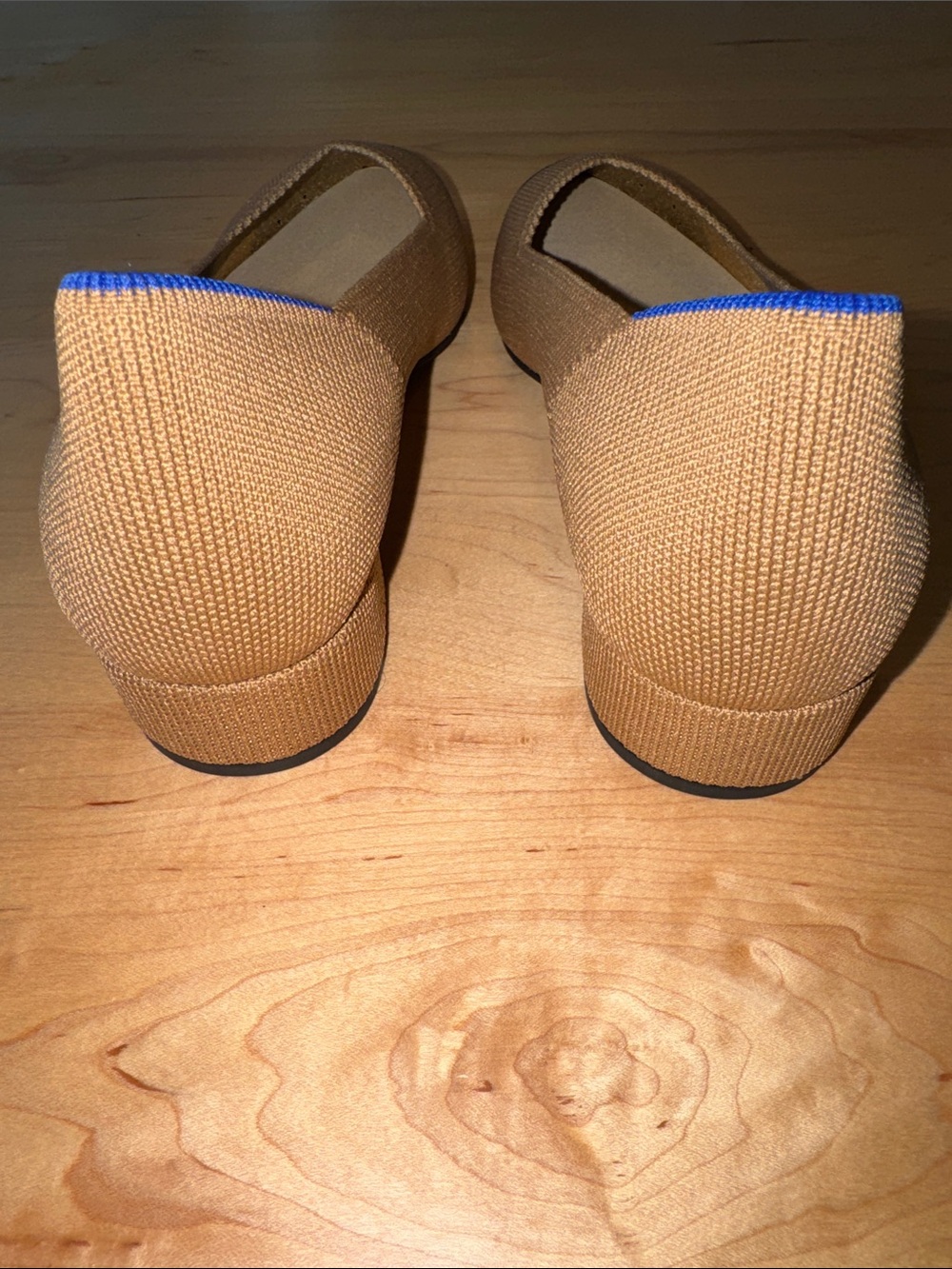 Women’s Rothy’s The High Point - Wren Captoe Heel in Tan size 8.5 NWOT - Picture 6 of 8